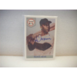 Front Row Monte Irvin Autograph Factory Sealed 5 Autographs - package is factory sealed